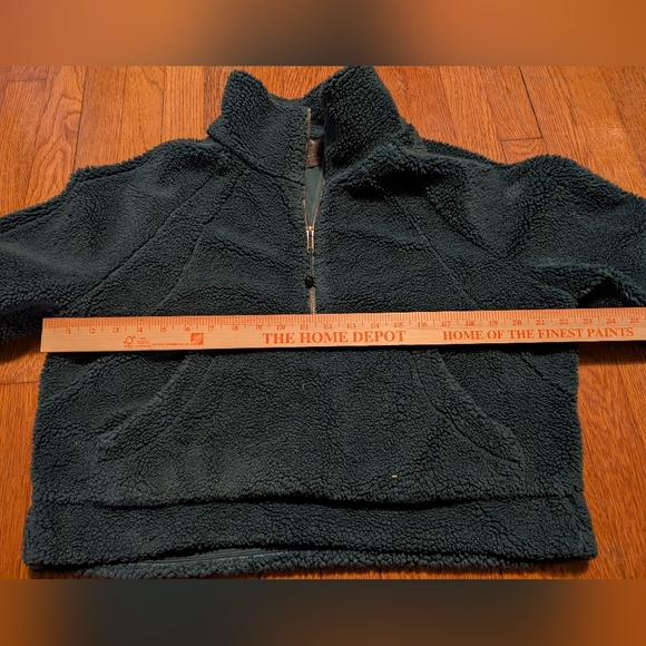 Lululemon Scuba Fleece Cropped Funnel Neck Pullover, M/L, Green - Picture 7 of 8